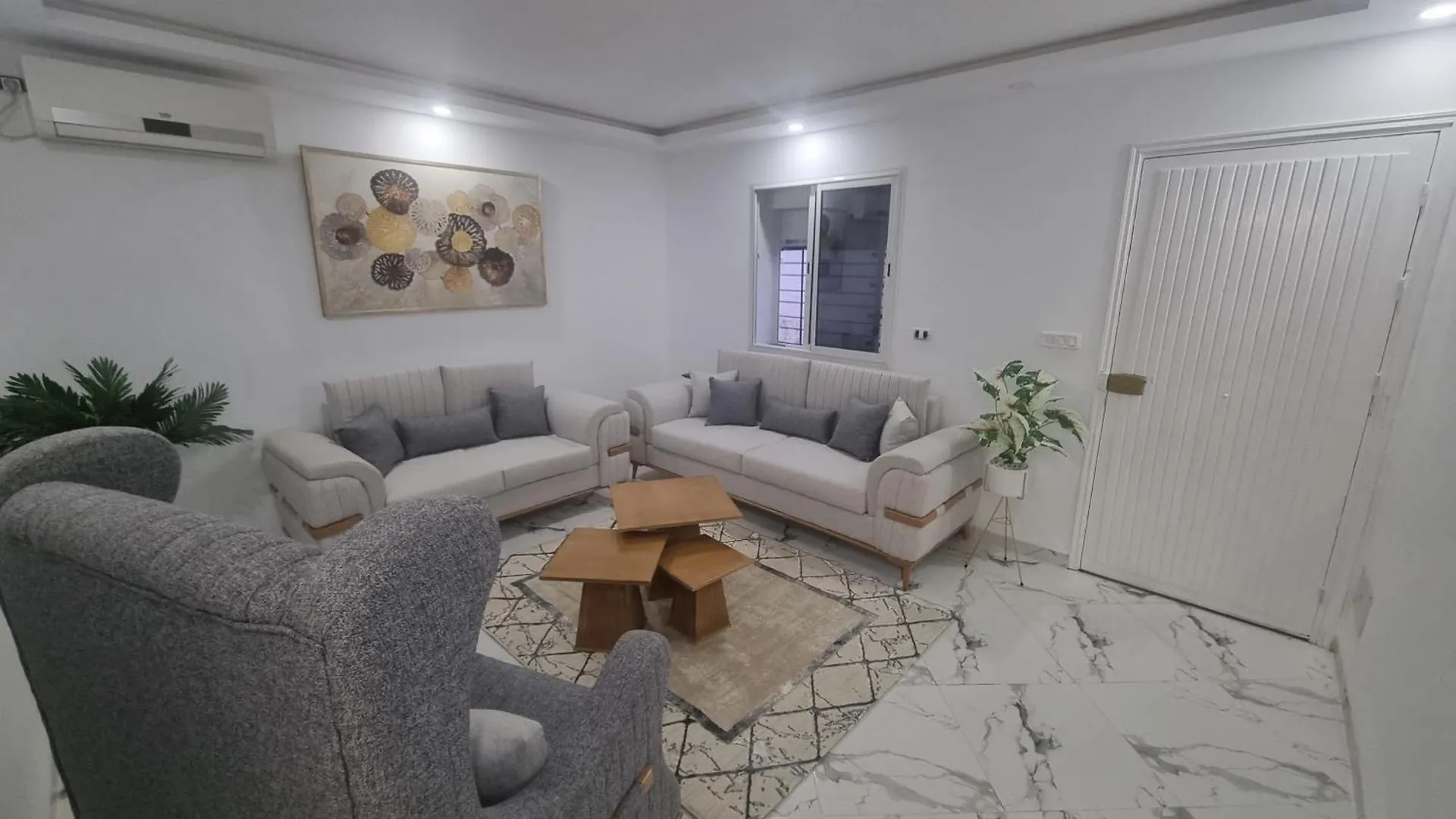 Appartement Hannibal Douar ech Chott